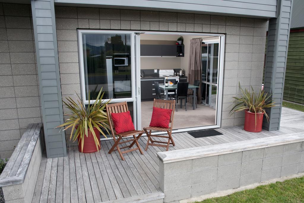 Bay Breeze Accommodation Cooks Beach Exterior foto